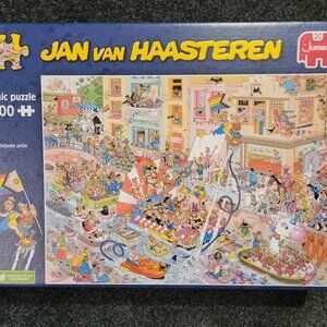 Jumbo 1000pc comic jigsaw puzzle Celebrate Pride by Jan van Haasteren